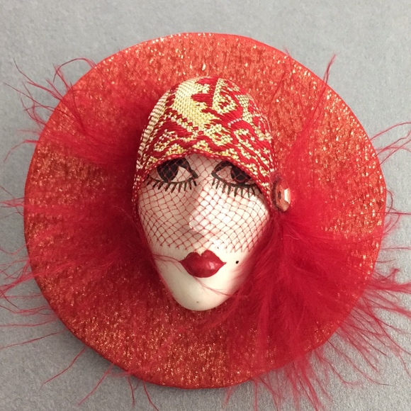 VINTAGE ARTISAN Red Feather Flapper Pin - Picture 1 of 5